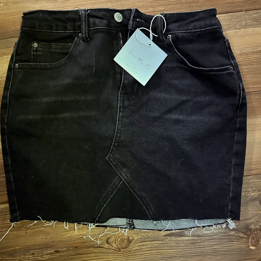 Black jean skirt size small
